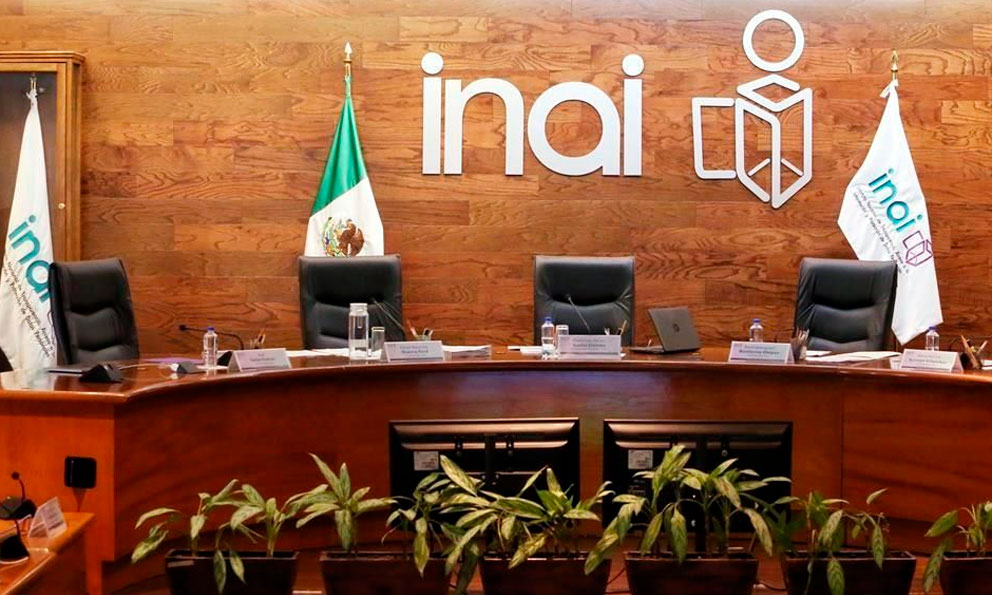 Martín Santos frena indefinidamente nombramiento en INAI