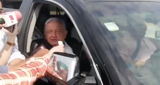 AMLO supervisa operaciones aduaneras en el Puente Internacional Reynosa-Pharr durante su gira por la frontera de Tamaulipas