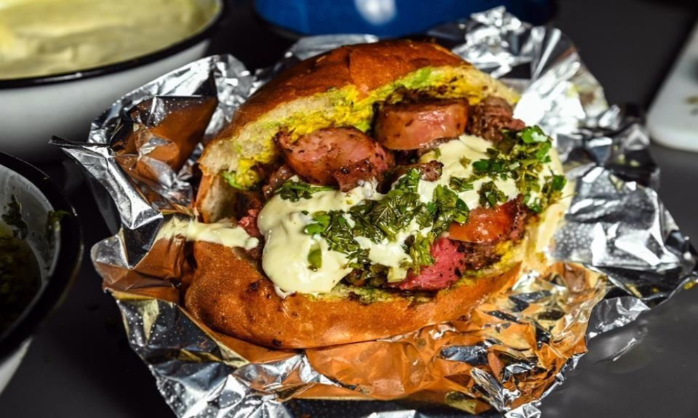 El Asador Transformado: La Jornada Gastronómica Itinerante de «Mau Picañas»