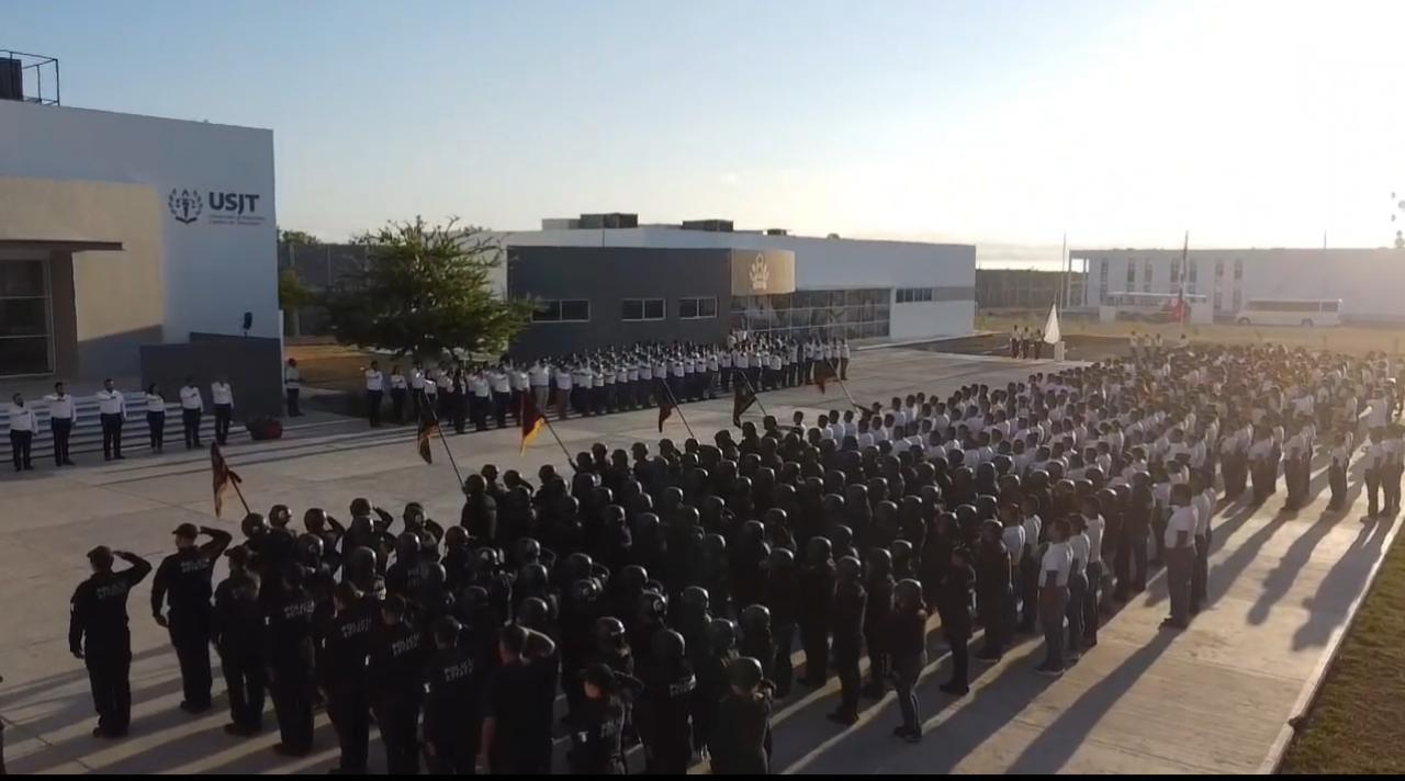 Destaca Gobernador capacitación de elementos de formación inicial para Guardia Estatal en la USJT