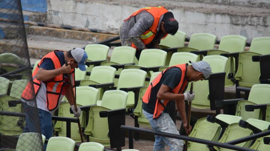 Donarán lámparas y butacas sustituidas en el Parque Adolfo López Mateos