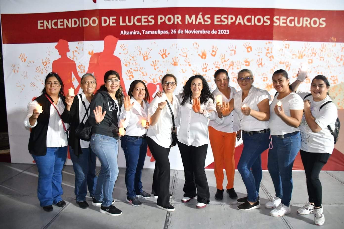 Olga Sosa Ruíz y Armando Martínez caminan y encienden luces por más espacios seguros en Altamira