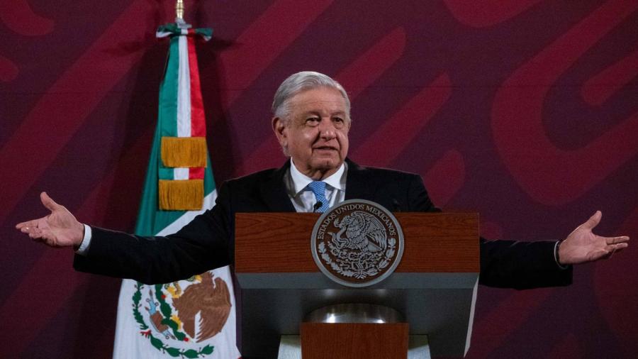 AMLO pide abrir debate sobre reducción de jornada laboral; “escuchar a todos”