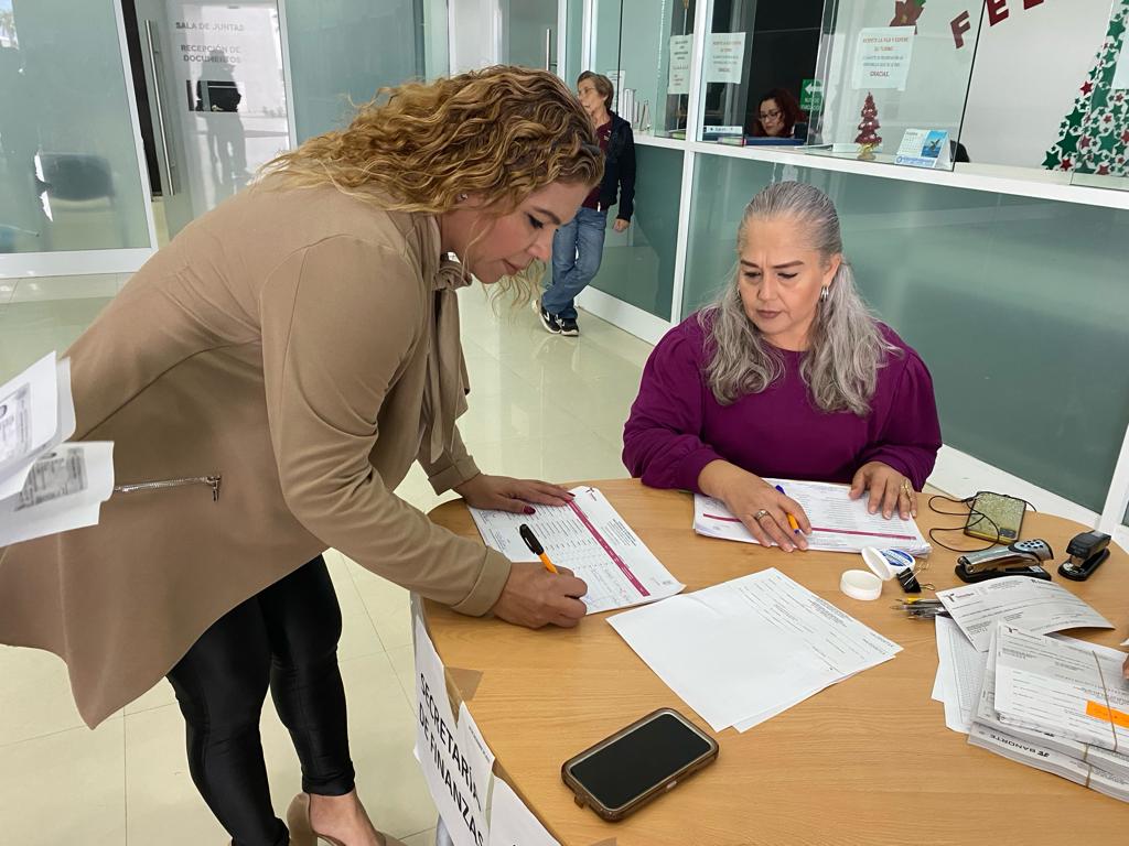 Gobierno del Estado inicia pagos de becas escolares a servidores públicos e hijos