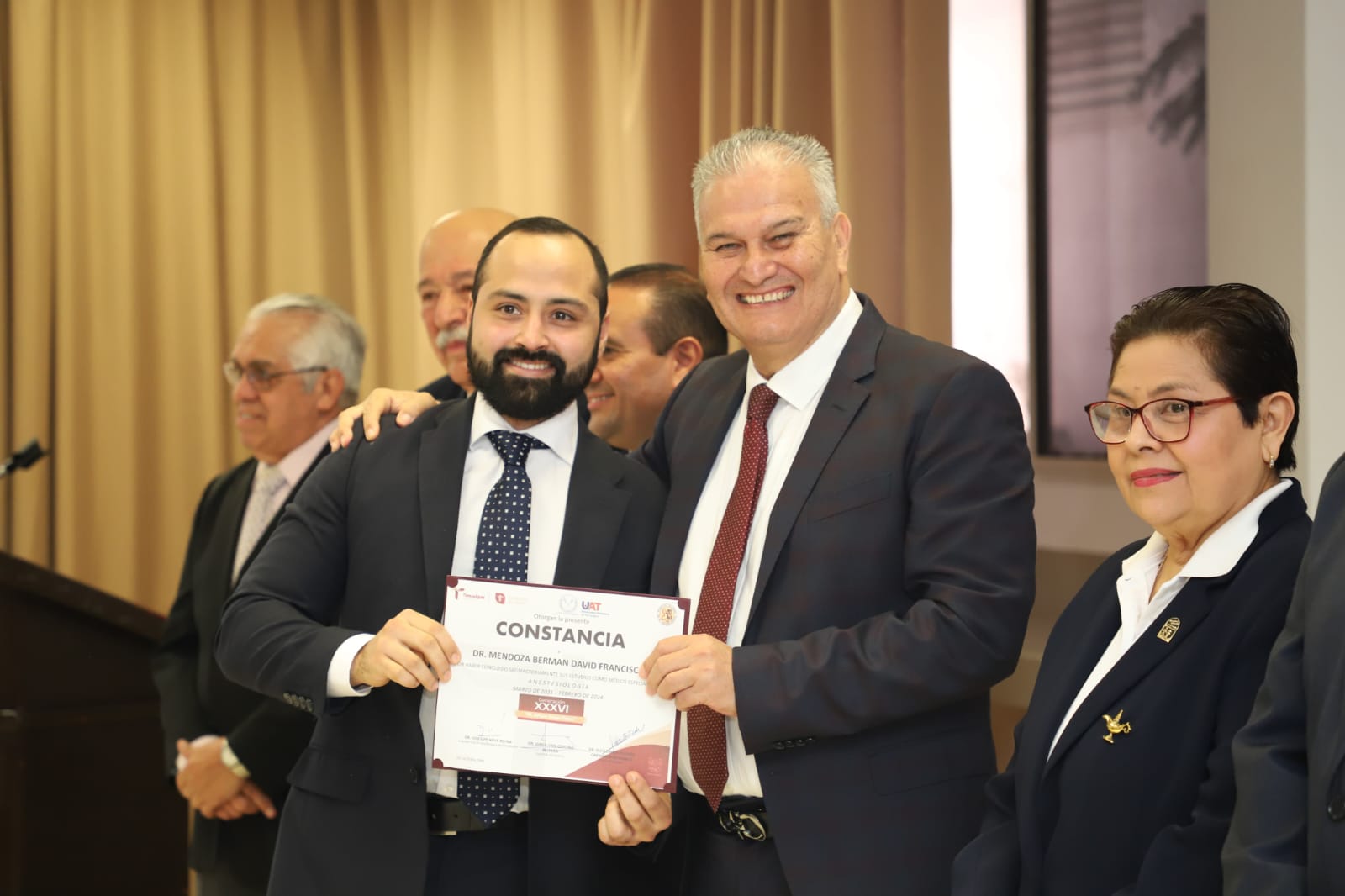 Entrega Gobierno de la Transformación generación de nuevos especialistas