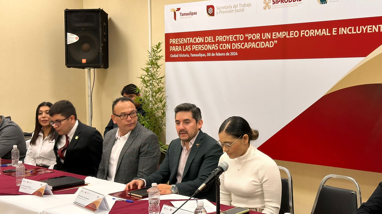 Secretaría del Trabajo y SIPRODDIS impulsan empleo formal e incluyente para personas con discapacidad