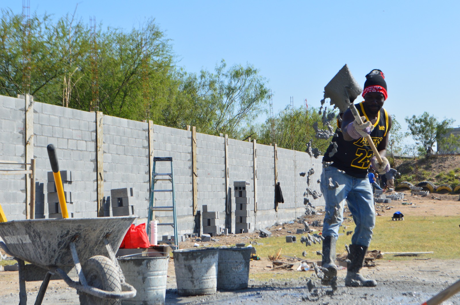 Migrantes ven en Reynosa una oportunidad laboral