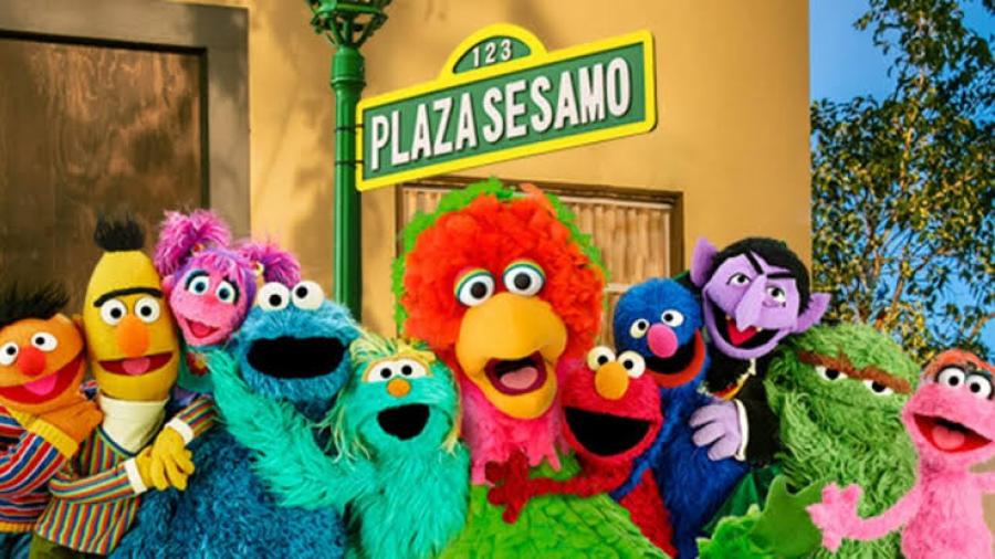 Escritores de «Plaza Sésamo» podrían hacer huelga; exigen contrato justo