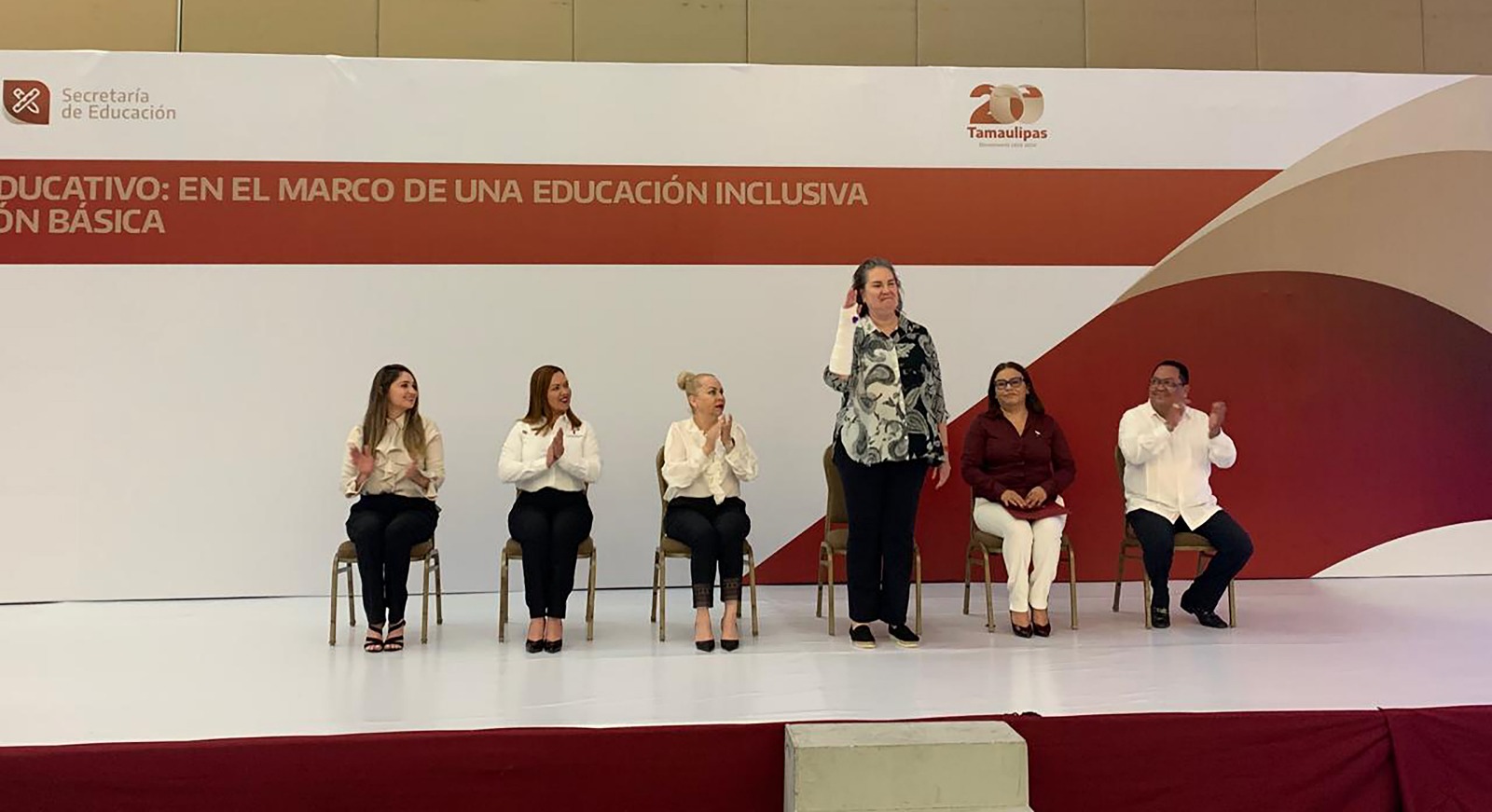 Participa personal educativo en congreso de Educación Inclusiva