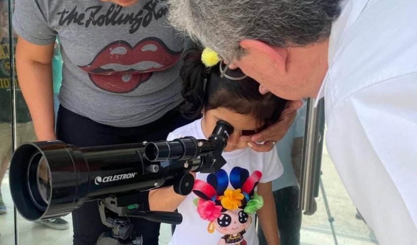 COMIENZA EN EL PLANETARIO LA AVENTURA A TRAVÉS DEL TALLER “LA MIRADA CÓSMICA”