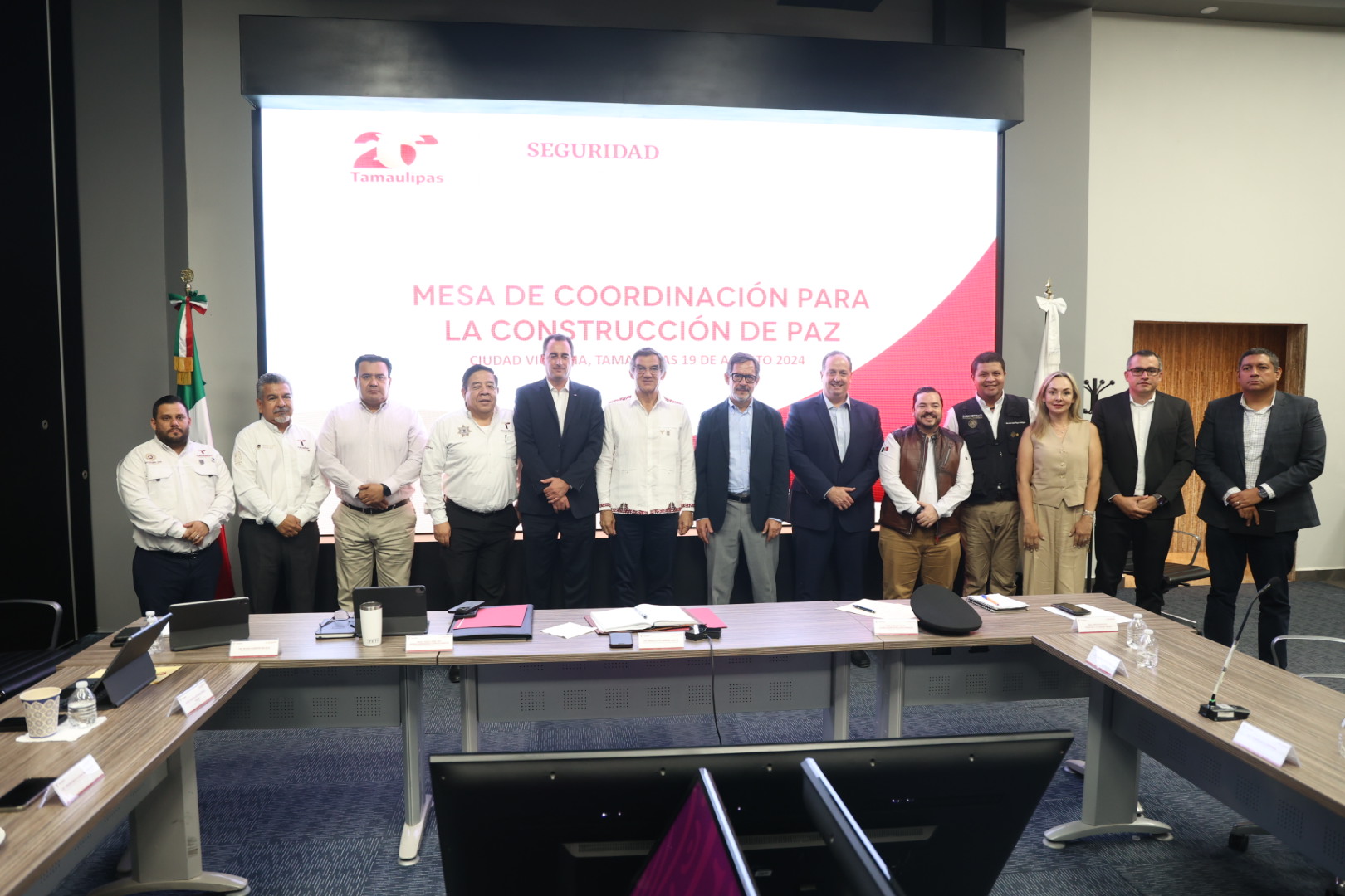 Participan ejecutivos de la FEMSA en la reunión de seguridad con Américo Villarreal Anaya y reconocen los avances
