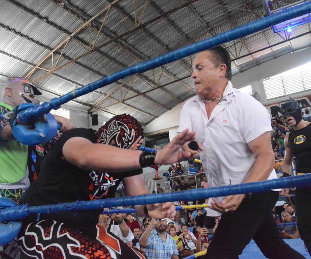 ¡Explota en contra de Perfil!