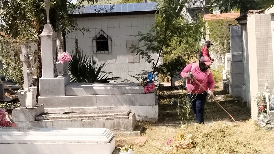 El alcalde Beto Granados instruye continuar con limpieza de panteones en Matamoros