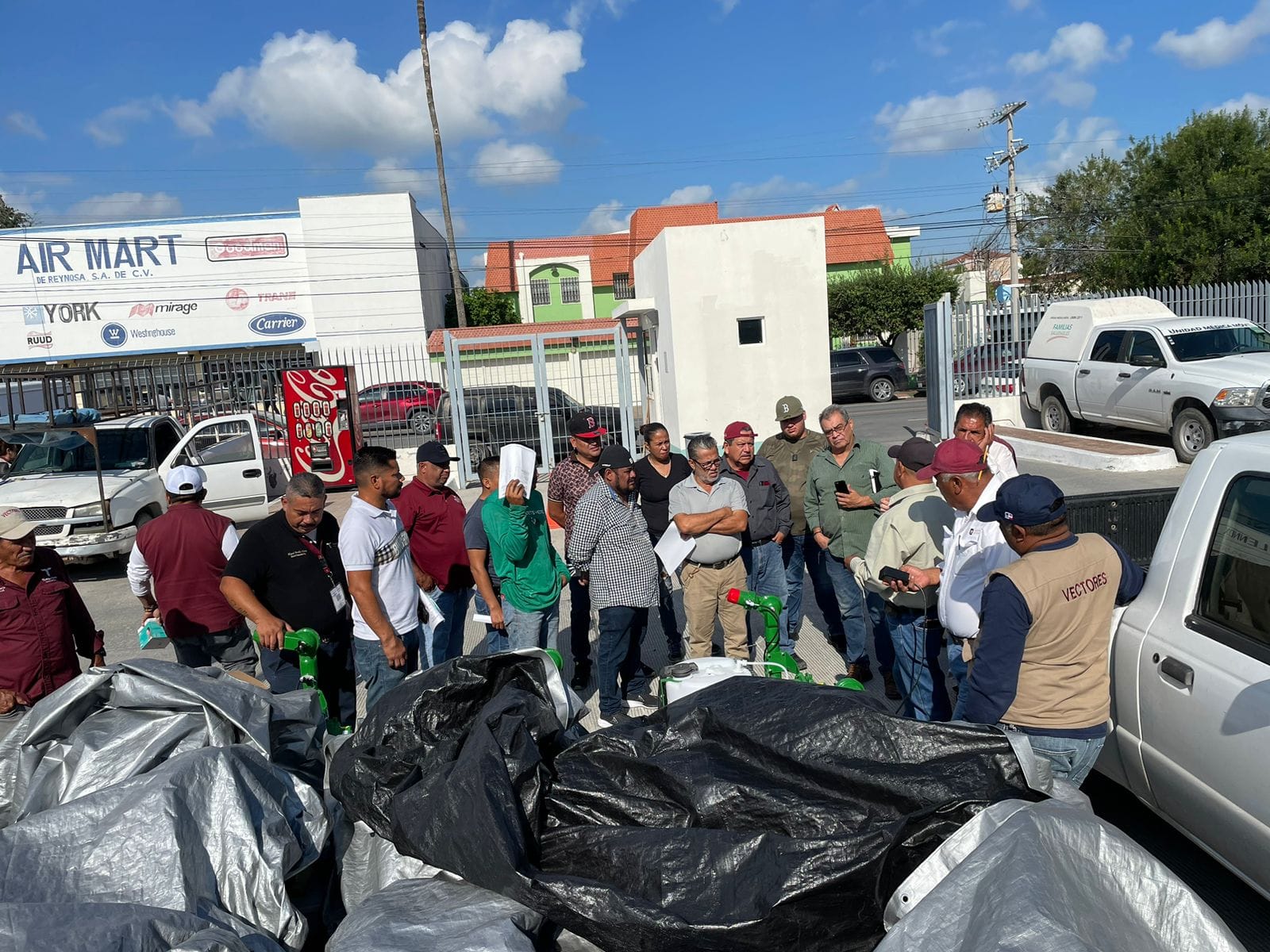 SEBIEN y Secretaría de Salud Fumigan contra el dengue