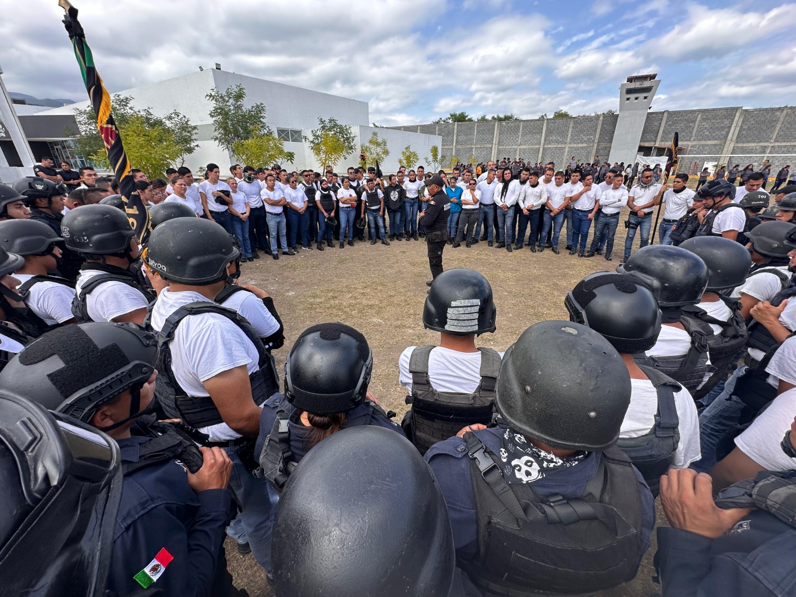 Capacitación en seguridad: USJT entrena a 2,100 elementos de la SSPT este 2024