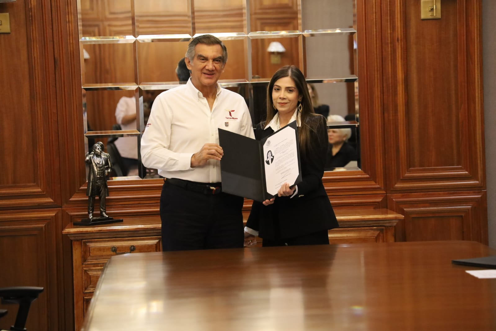 Entrega de Fiat a notarios públicos fortalece el servicio legal en Tamaulipas