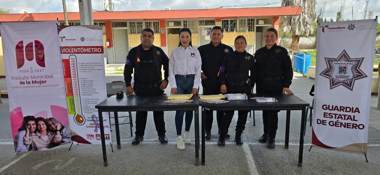 Adolescentes reciben orientación de la Guardia Estatal de Género sobre prevención de violencia en el noviazgo
