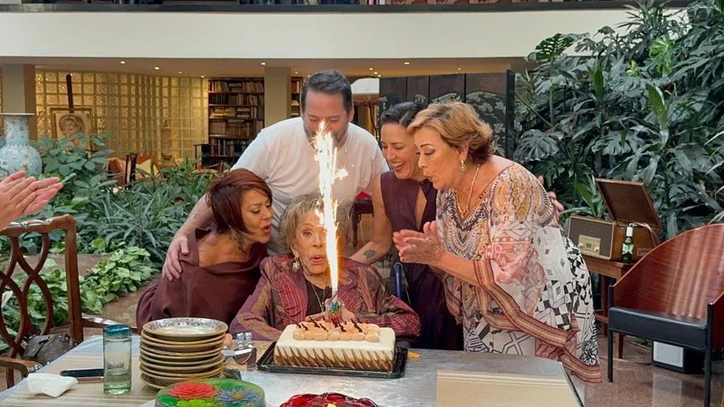 Dinastía Pinal asiste a lectura del testamento de la primera actriz