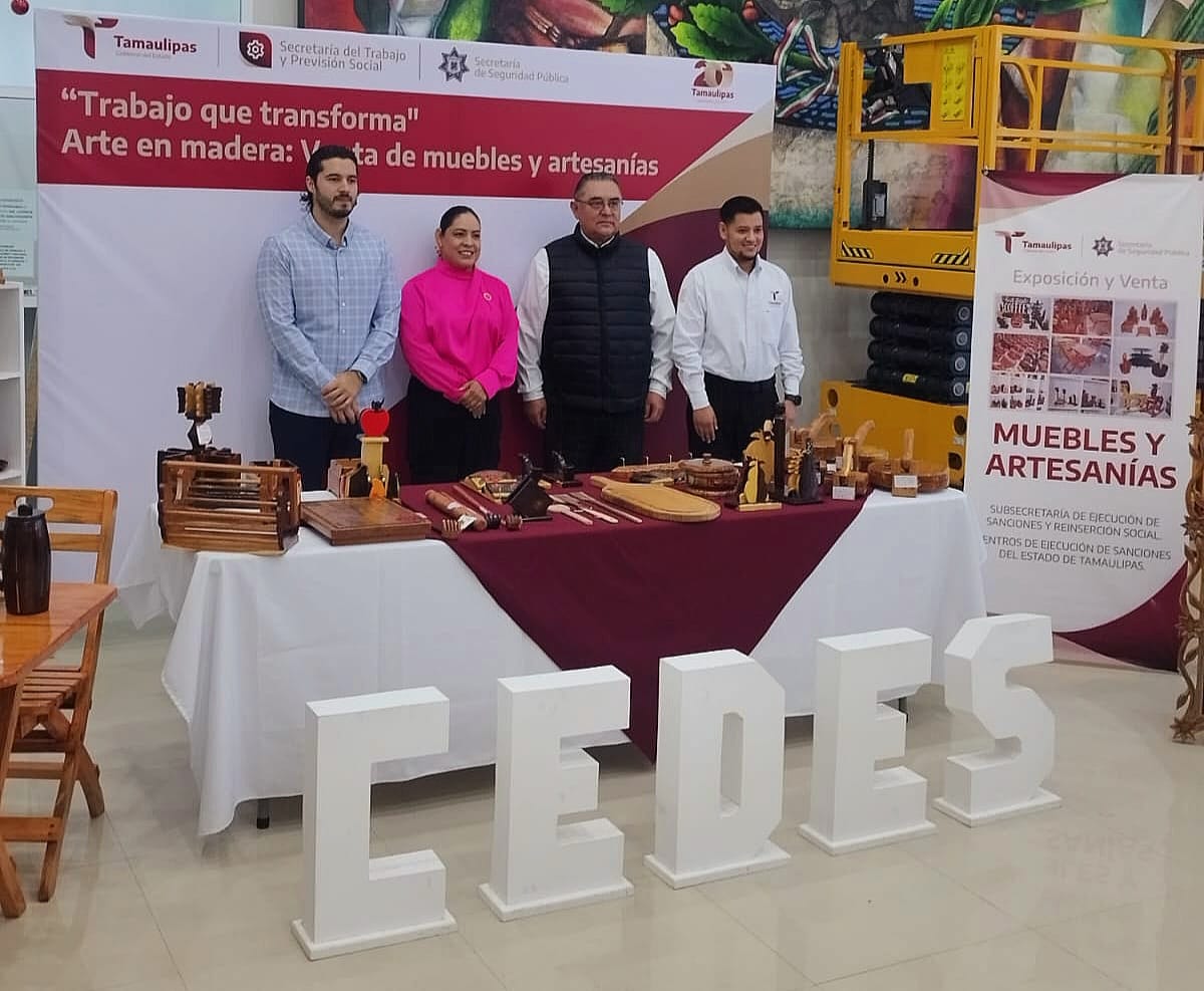 «Trabajo que Transforma»: destacan artesanías de CEDES en la Torre Bicentenario