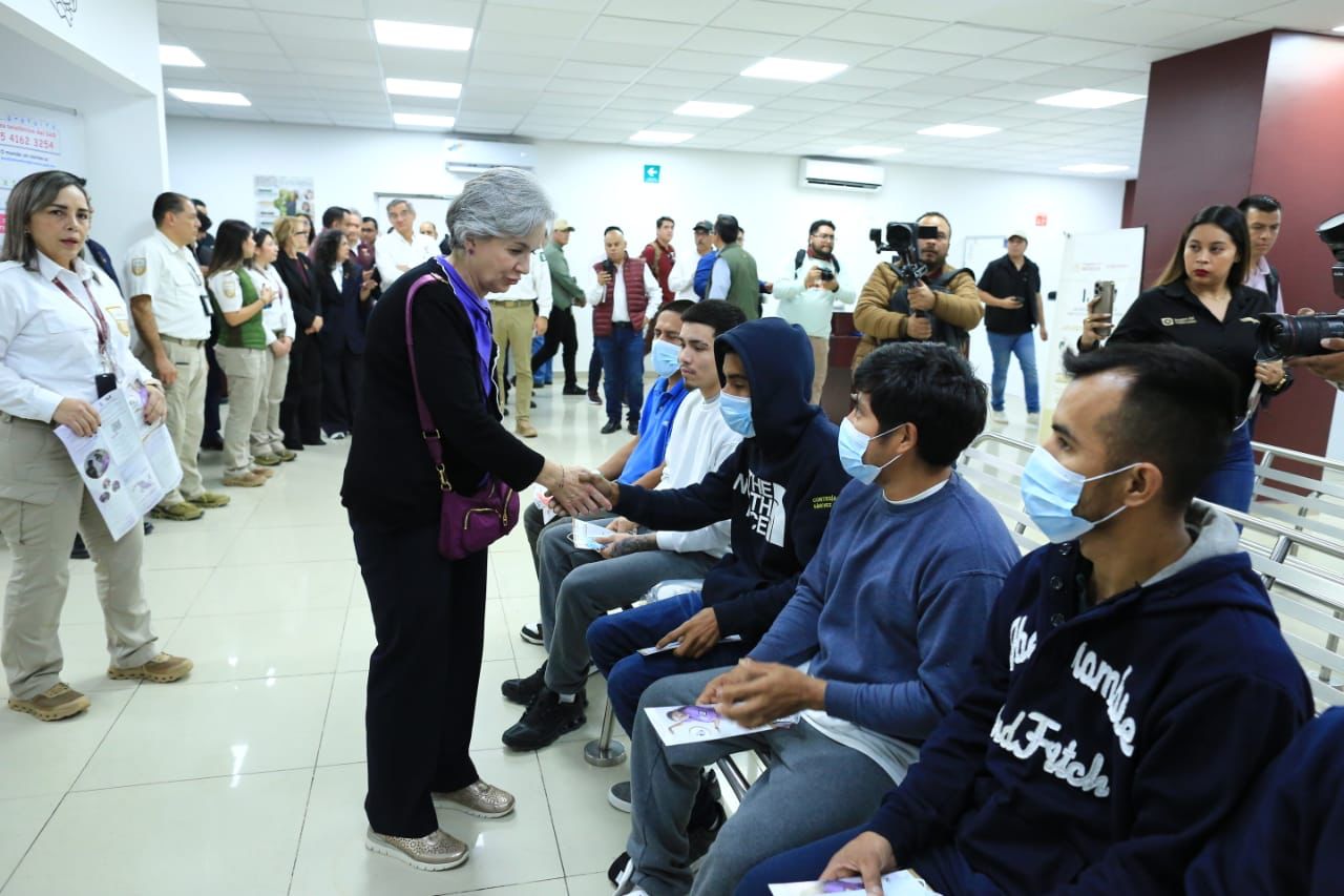 El gobernador Américo Villarreal visita Reynosa para dar la bienvenida a repatriados y evaluar servicios de apoyo