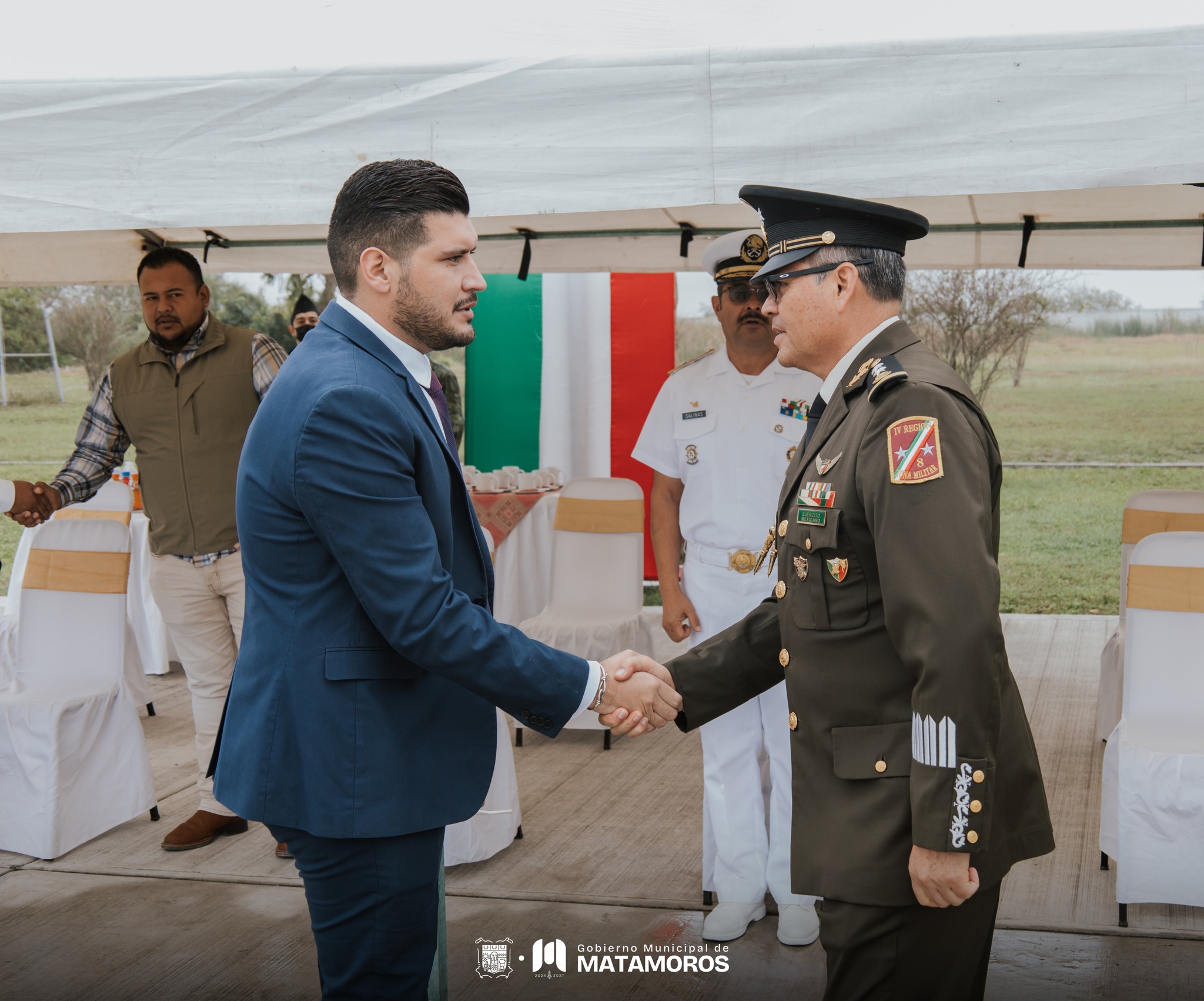El Alcalde Beto Granados acompaña al General Brigadier Luis Victoria Corte en su nombramiento como nuevo comandante militar en H. Matamoros