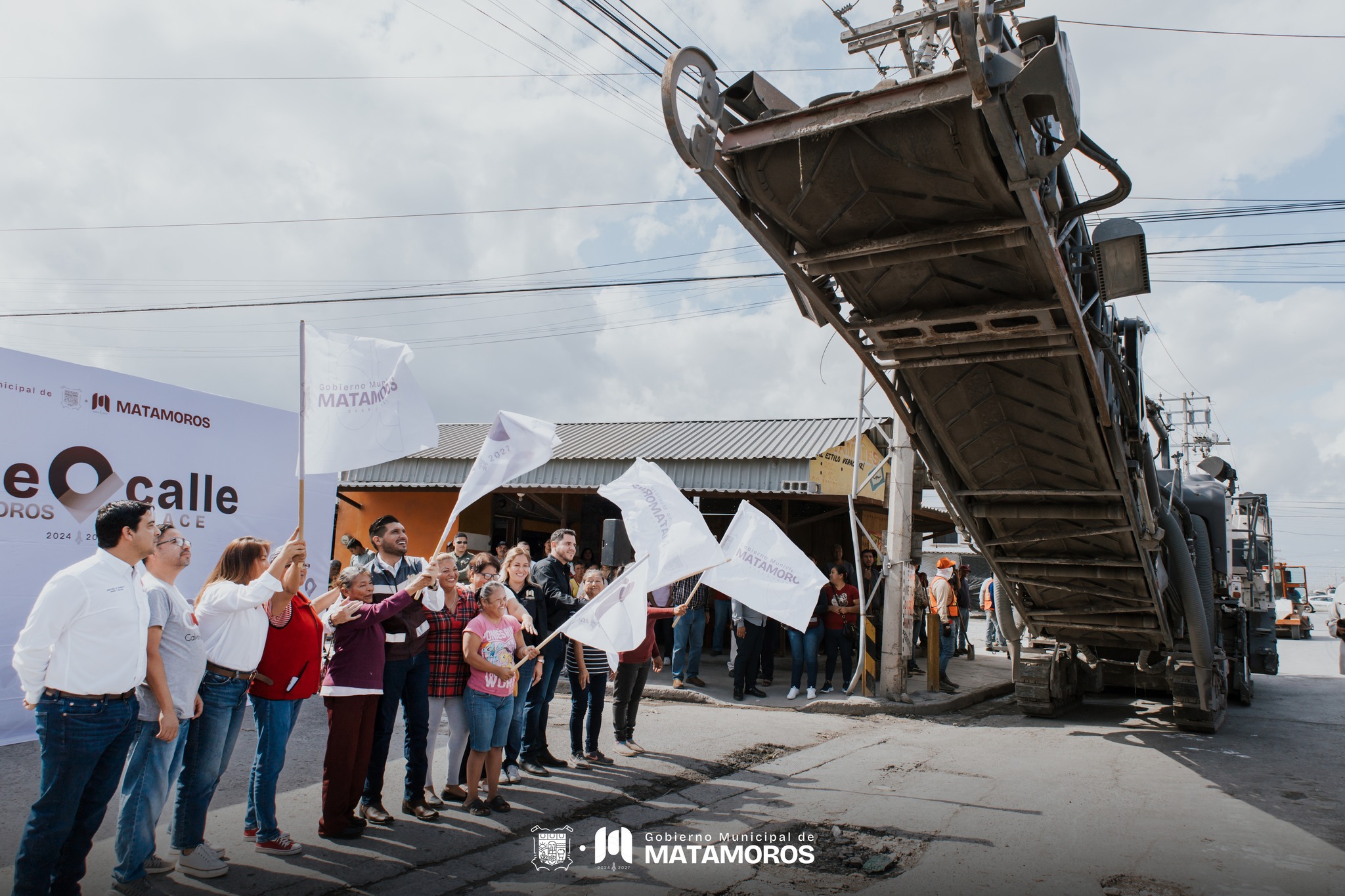 El alcalde Beto Granados lidera obras de rehabilitación en Paseo de los Palmares en Matamoros con importante inversión