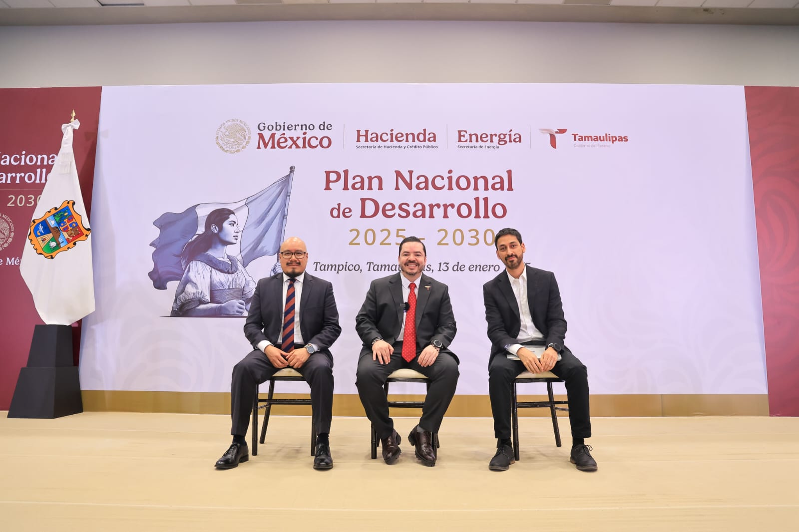 La energía debe garantizarse como un derecho accesible, señala José Ramón Silva