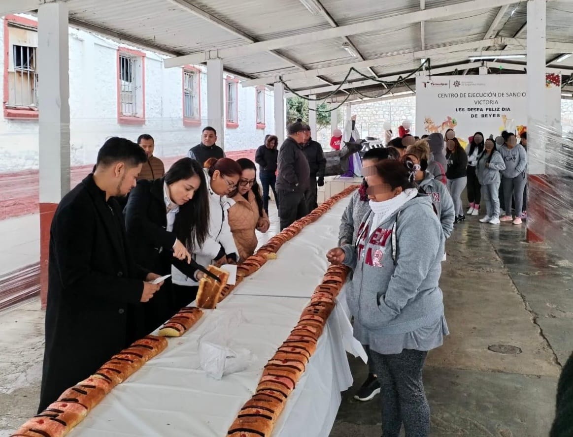 CEDES Victoria endulza el Día de Reyes con una espectacular mega rosca
