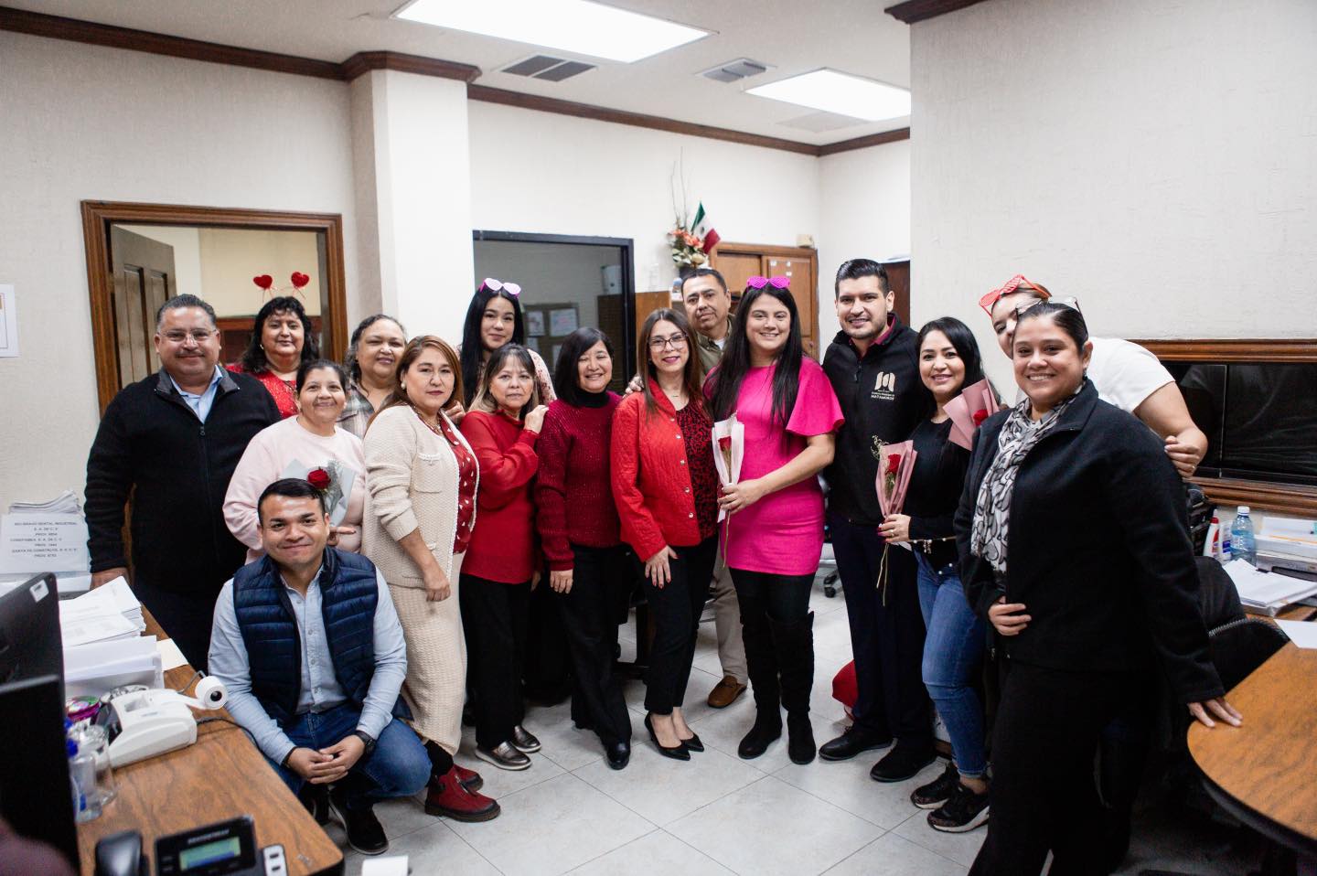 El alcalde Beto Granados comparte detalles especiales con los matamorenses en San Valentín