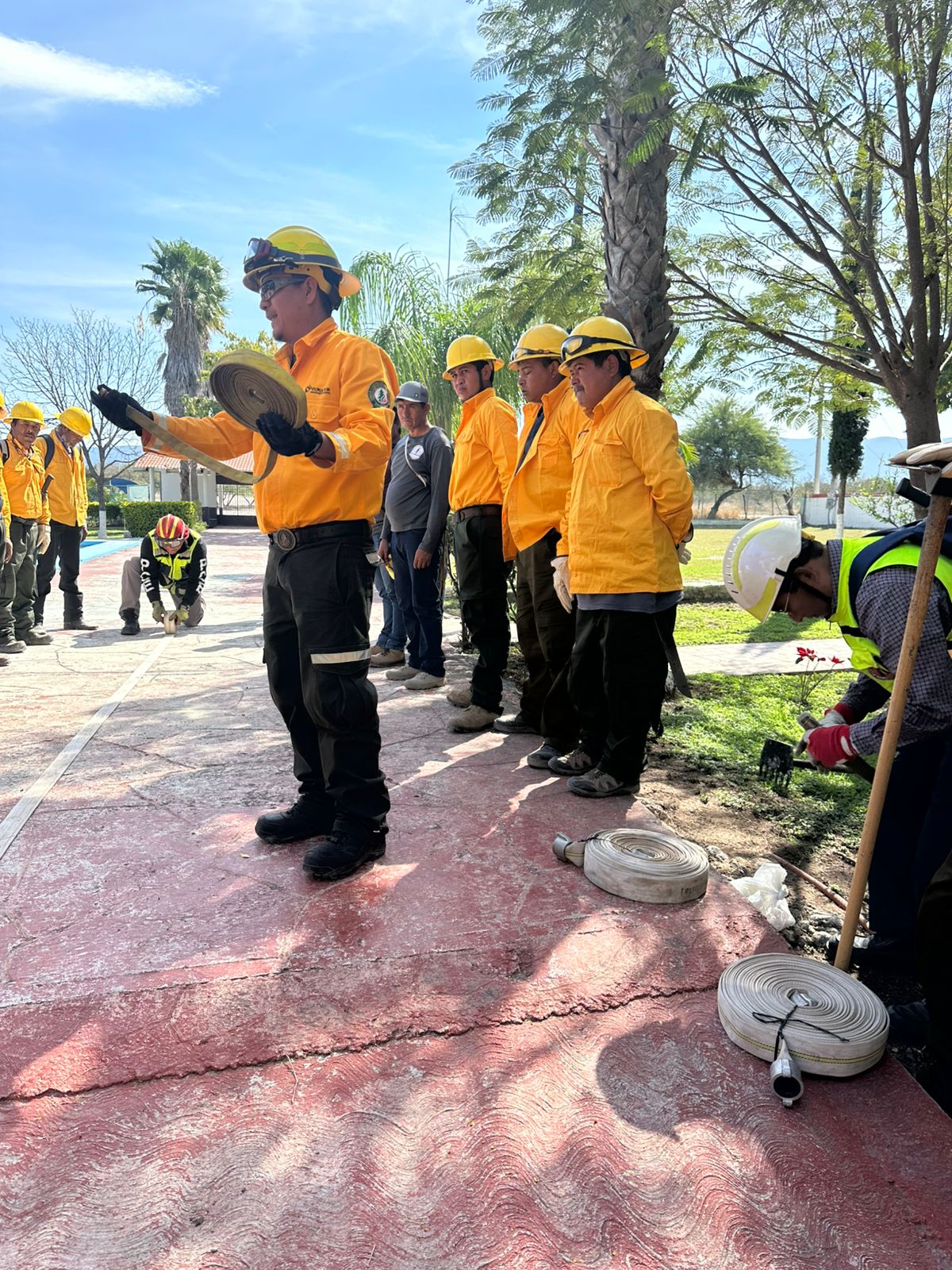 Refuerzan preparación de brigadistas rurales para incendios forestales 2025