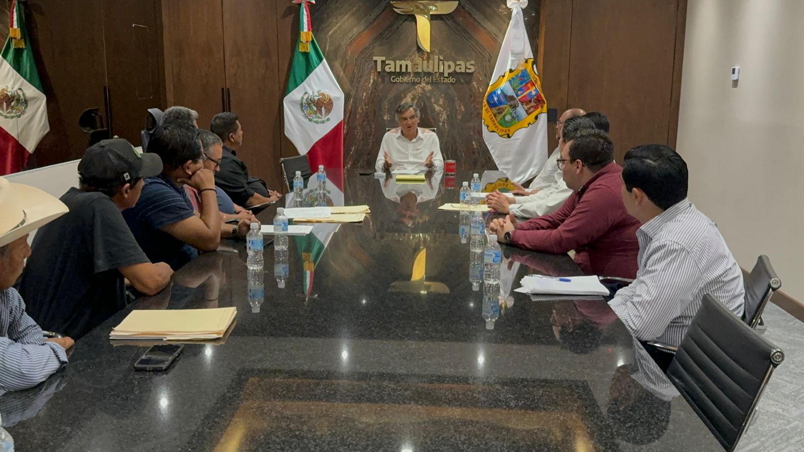El gobernador Américo Villarreal reafirma su apoyo a ejidatarios de Llera: «Estoy del lado de ustedes»