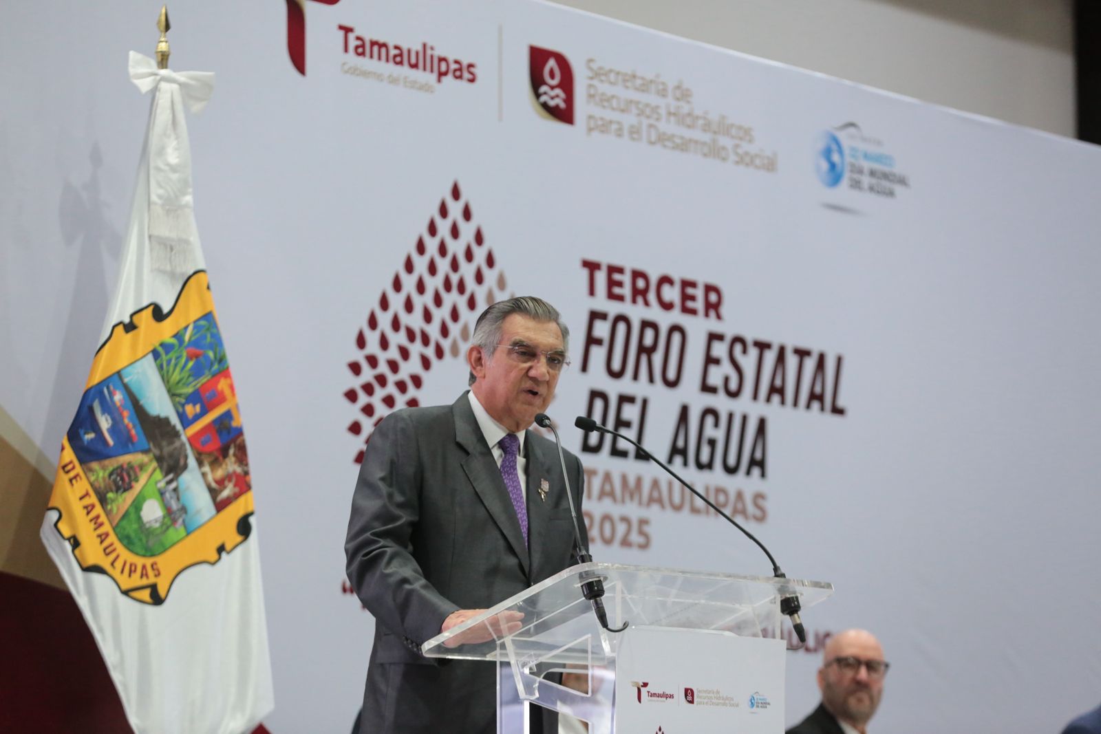 El gobernador Américo Villarreal llama a salvaguardar el acceso al agua y evitar su privatización