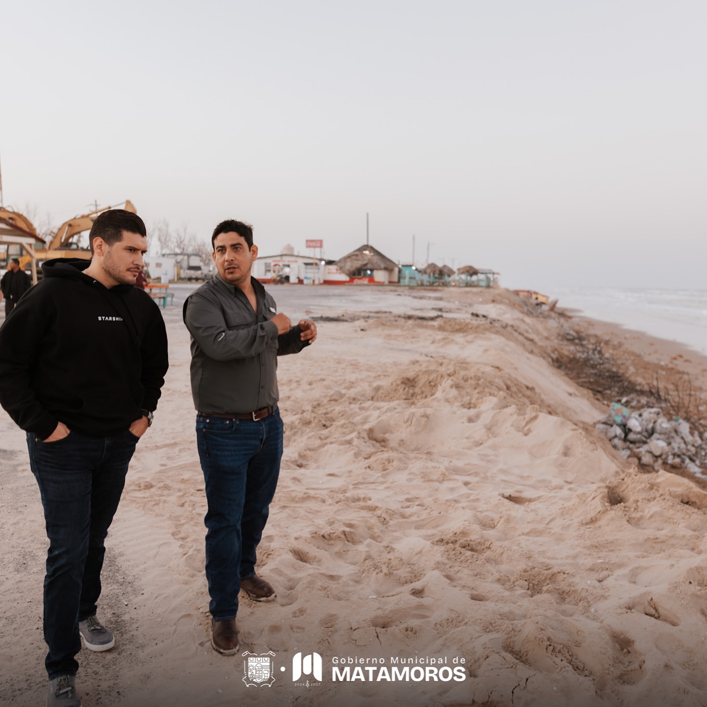 El alcalde Beto Granados inspecciona avances en la remodelación de Playa Bagdad en Matamoros