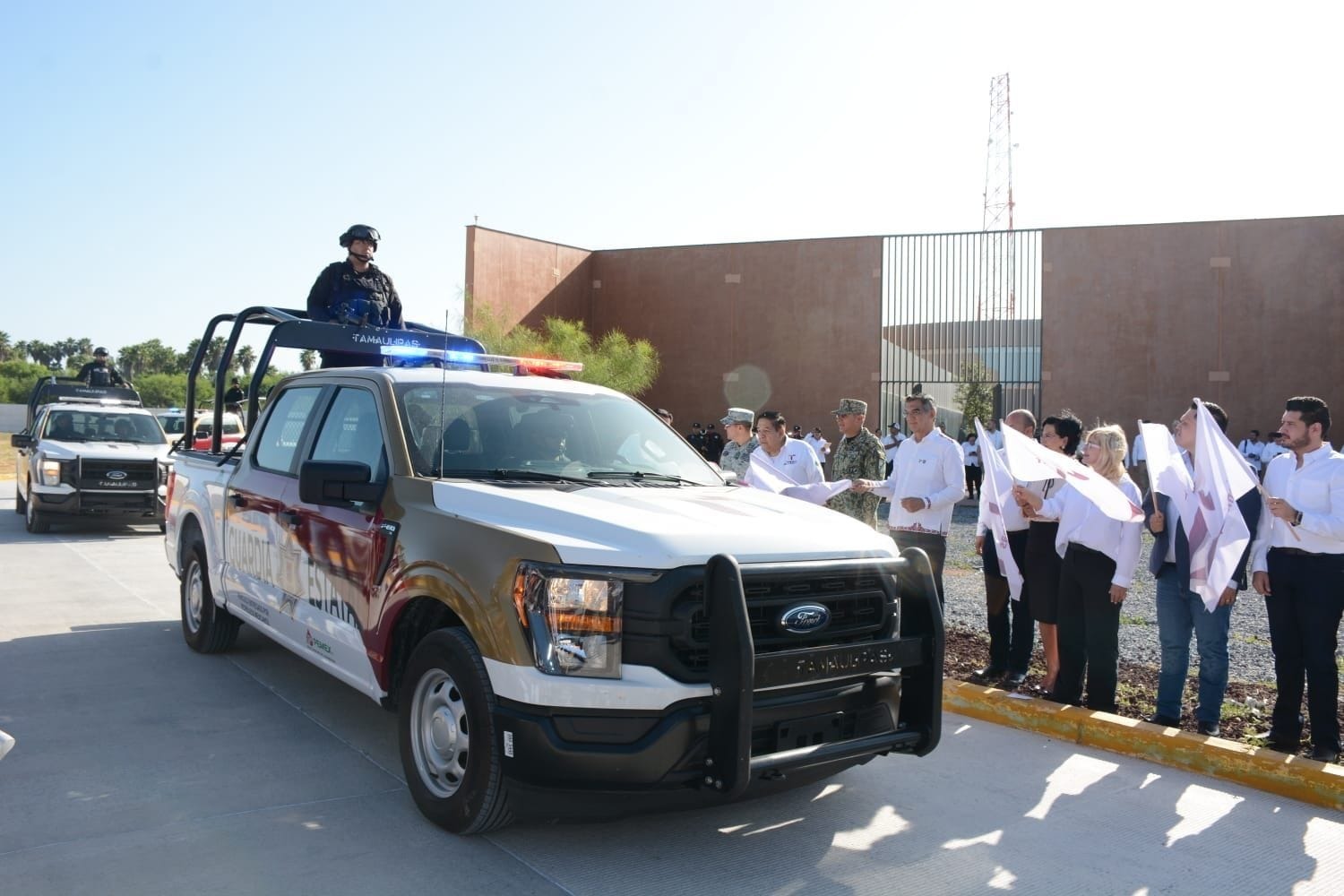 Fortalecen seguridad en Tamaulipas con nuevo parque vehicular para la Guardia Estatal