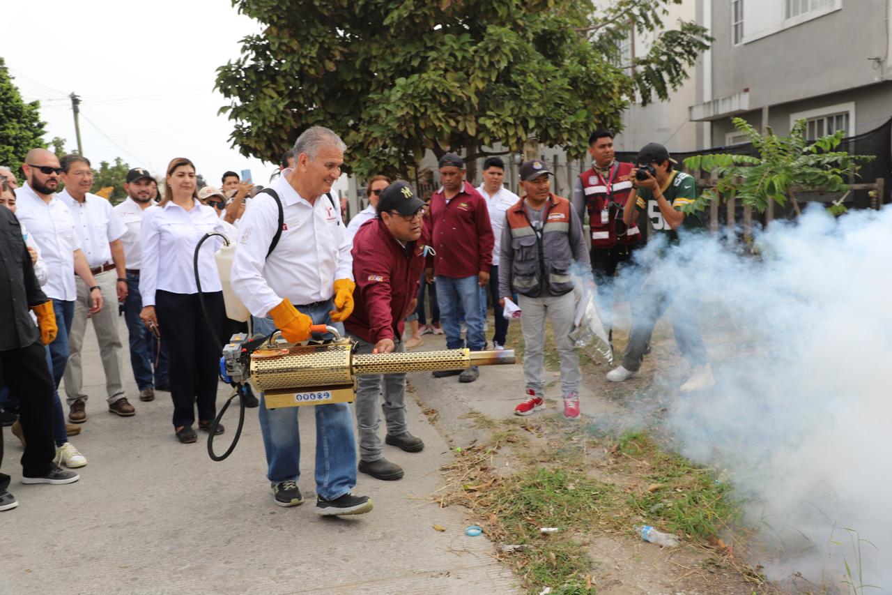 Secretaría de Salud redobla esfuerzos en la eliminación de criaderos y control del dengue