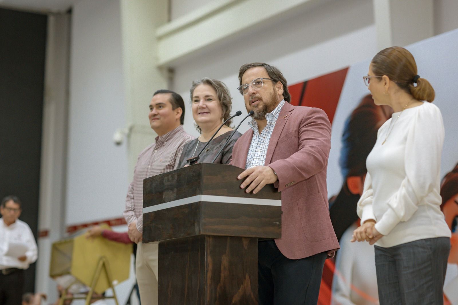 La SET honra y agradece a madres trabajadoras por su dedicación