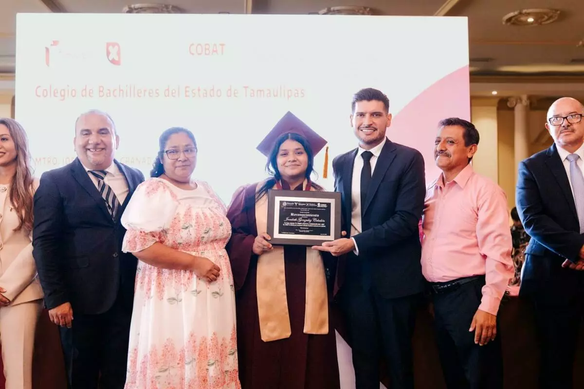 El alcalde Beto Granados apadrina generación 2022–2025 del COBAT Plantel 20