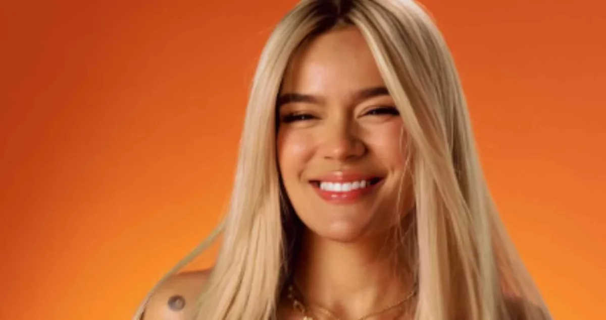 Karol G sorprende bailando y anuncia su nuevo álbum Tropicoqueta