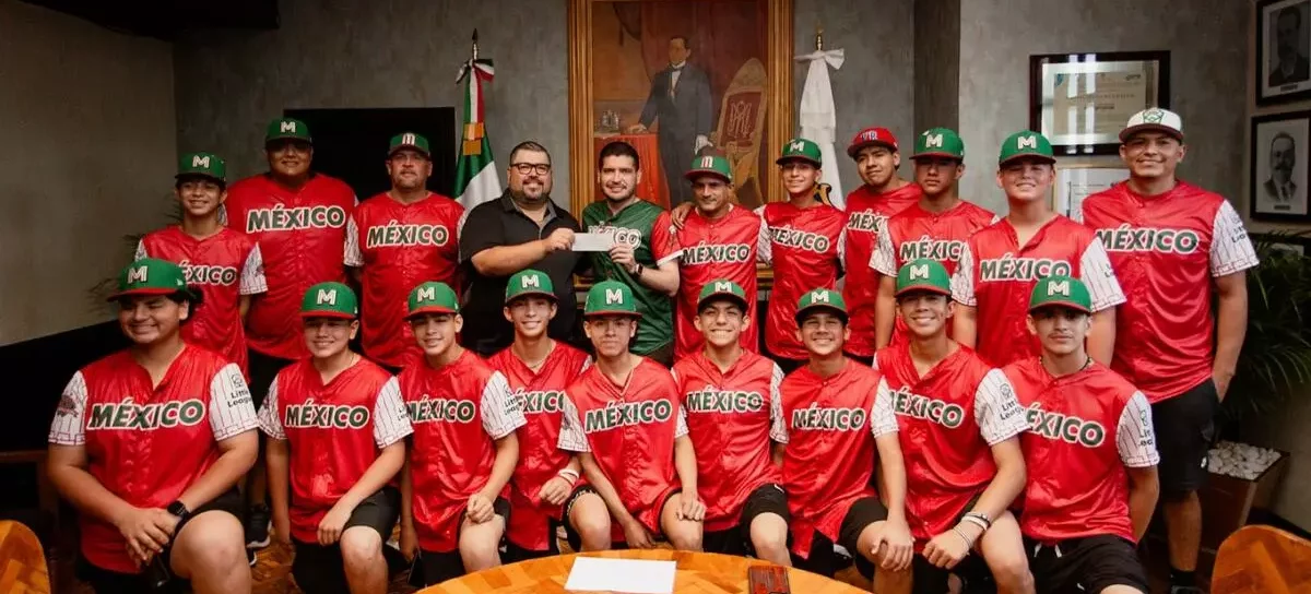 El alcalde Beto Granados respalda a jóvenes beisbolistas que representarán a Matamoros en Guatemala