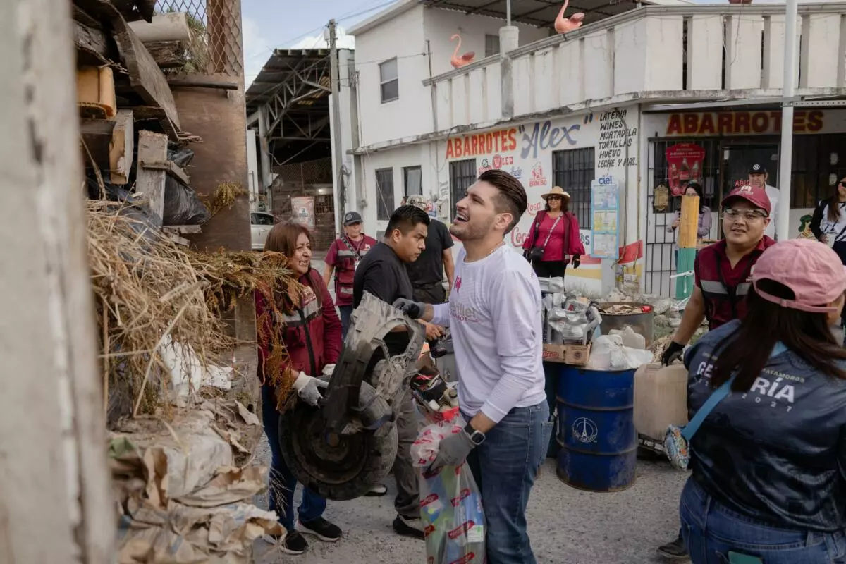 El alcalde Beto Granados encabeza jornada de descacharrización en tres colonias de Matamoros