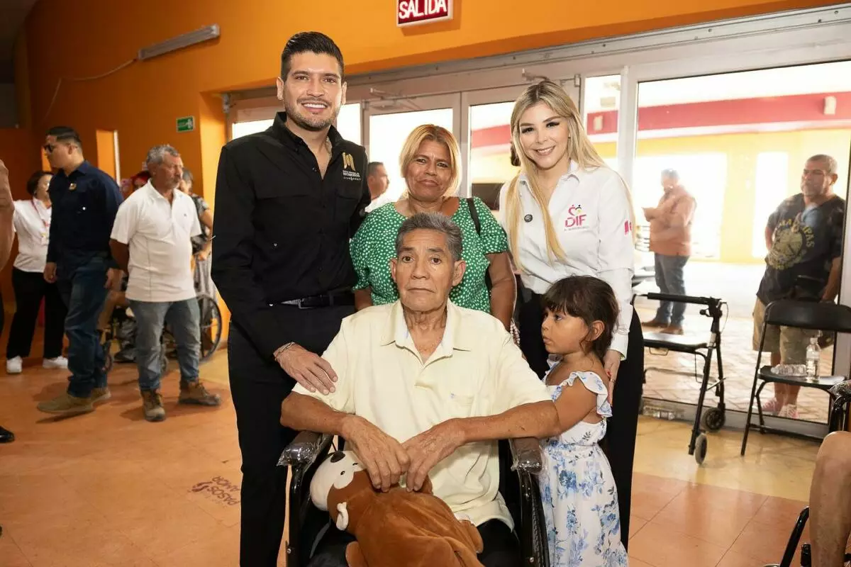 El gobierno municipal de Matamoros y el Sistema DIF entregan apoyos en el CRI