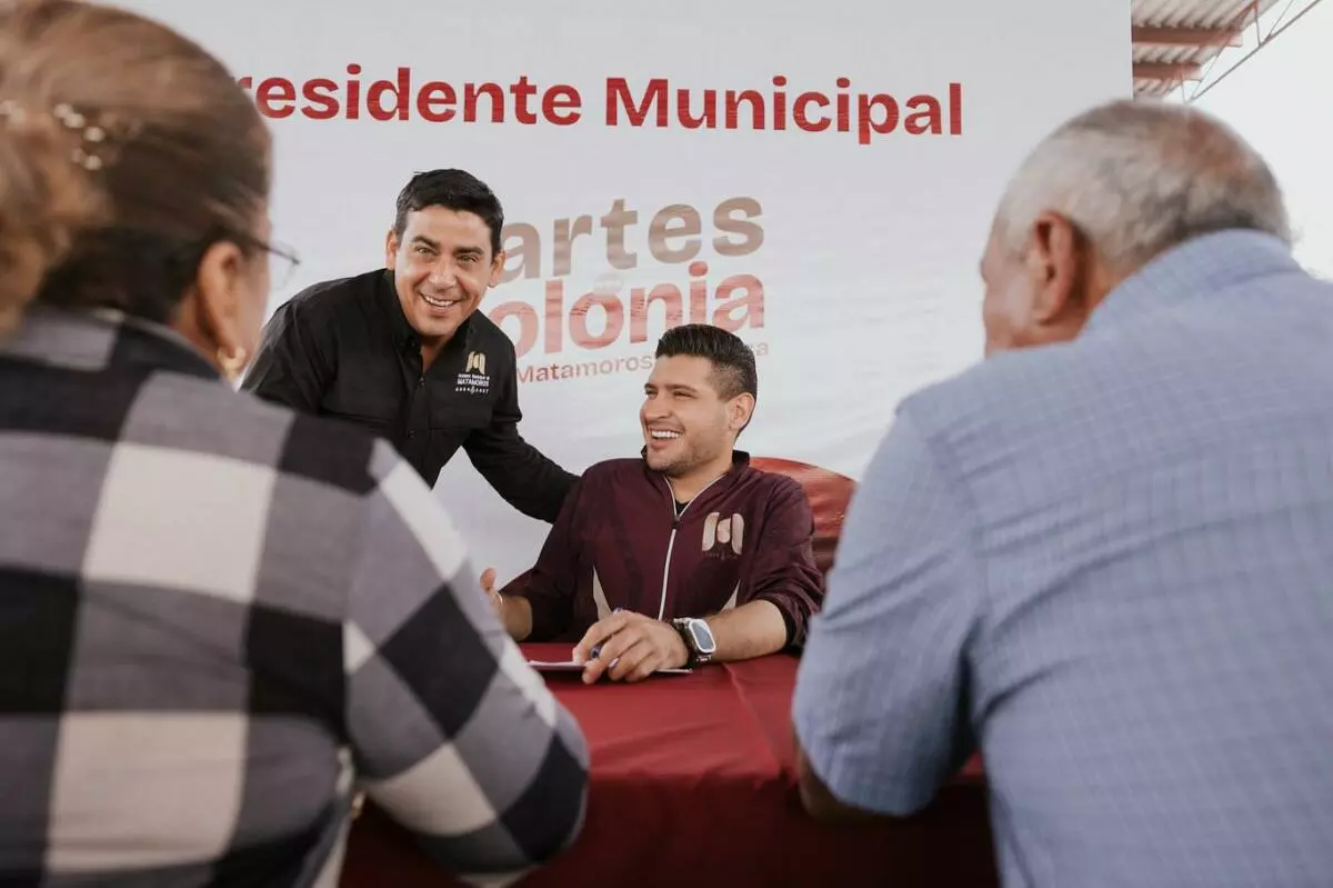 El alcalde Beto Granados acerca beneficios a familias de la colonia Mariano Matamoros