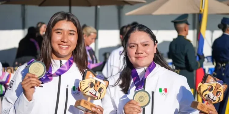 Ángela Ruiz enseña a Naomi Aguilar el camino hacia el oro