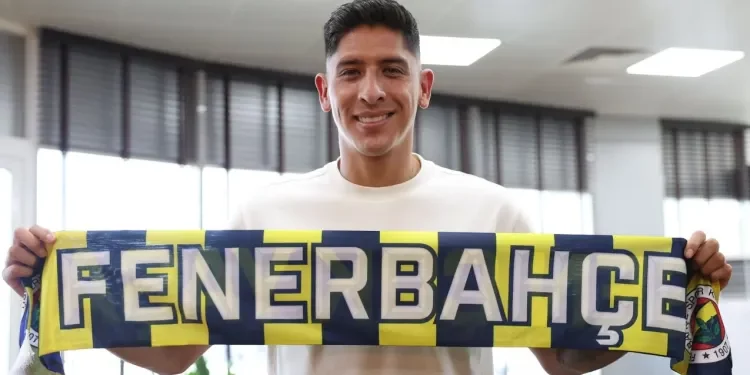 Edson Álvarez inicia nueva etapa en Turquía con Fenerbahçe
