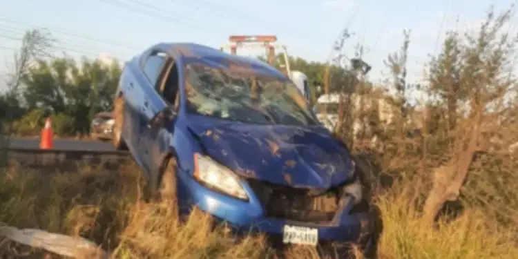 Volcadura deja un conductor lesionado en Reynosa, Tamaulipas