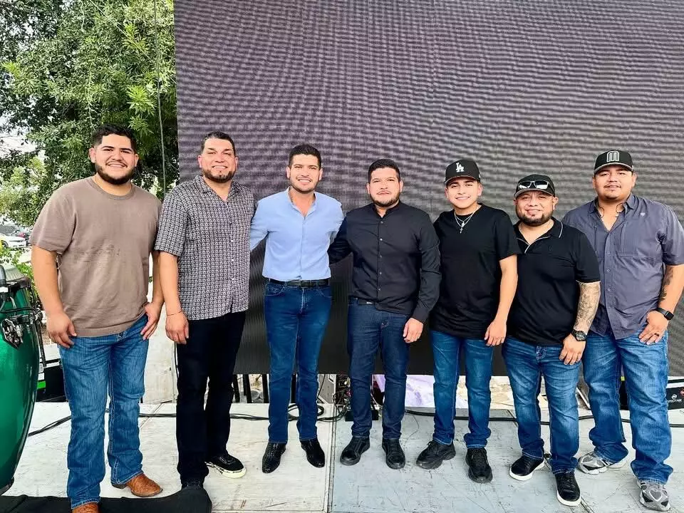 El alcalde Beto Granados invita a disfrutar de una gran noche mexicana con Grupo Secretto en Matamoros
