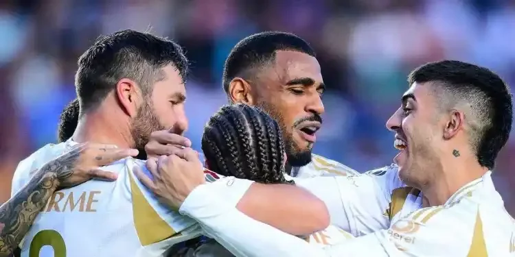 Tigres derrota de visita al Querétaro en la jornada 11 del Apertura 2025