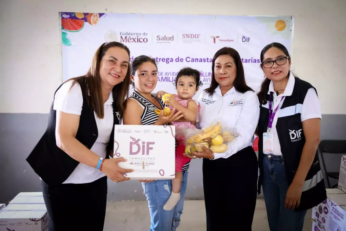 Cumple DIF Tamaulipas con la entrega periódica de canastas alimentarias a miles de familias
