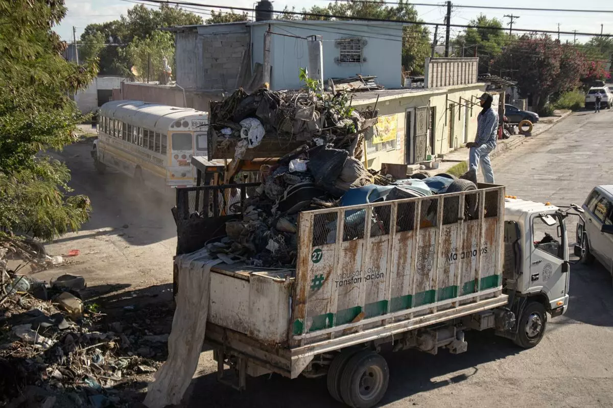 El alcalde Beto Granados impulsa jornada de descacharrización en las colonias Independencia y Miguel Hidalgo