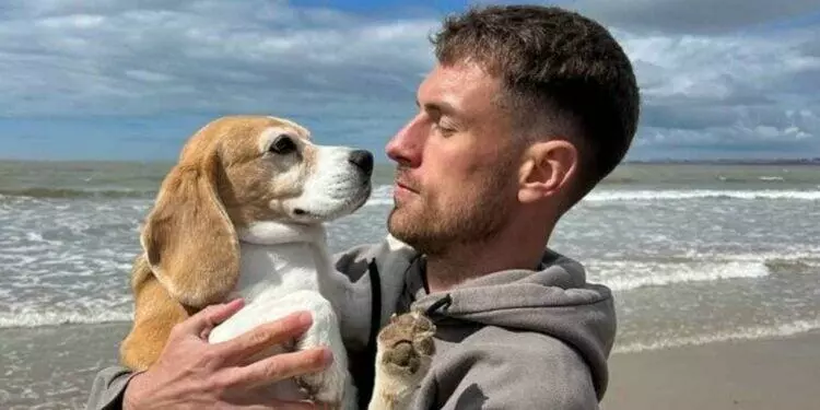 Aaron Ramsey publicó emotivo mensaje despidiéndose de su perro Halo